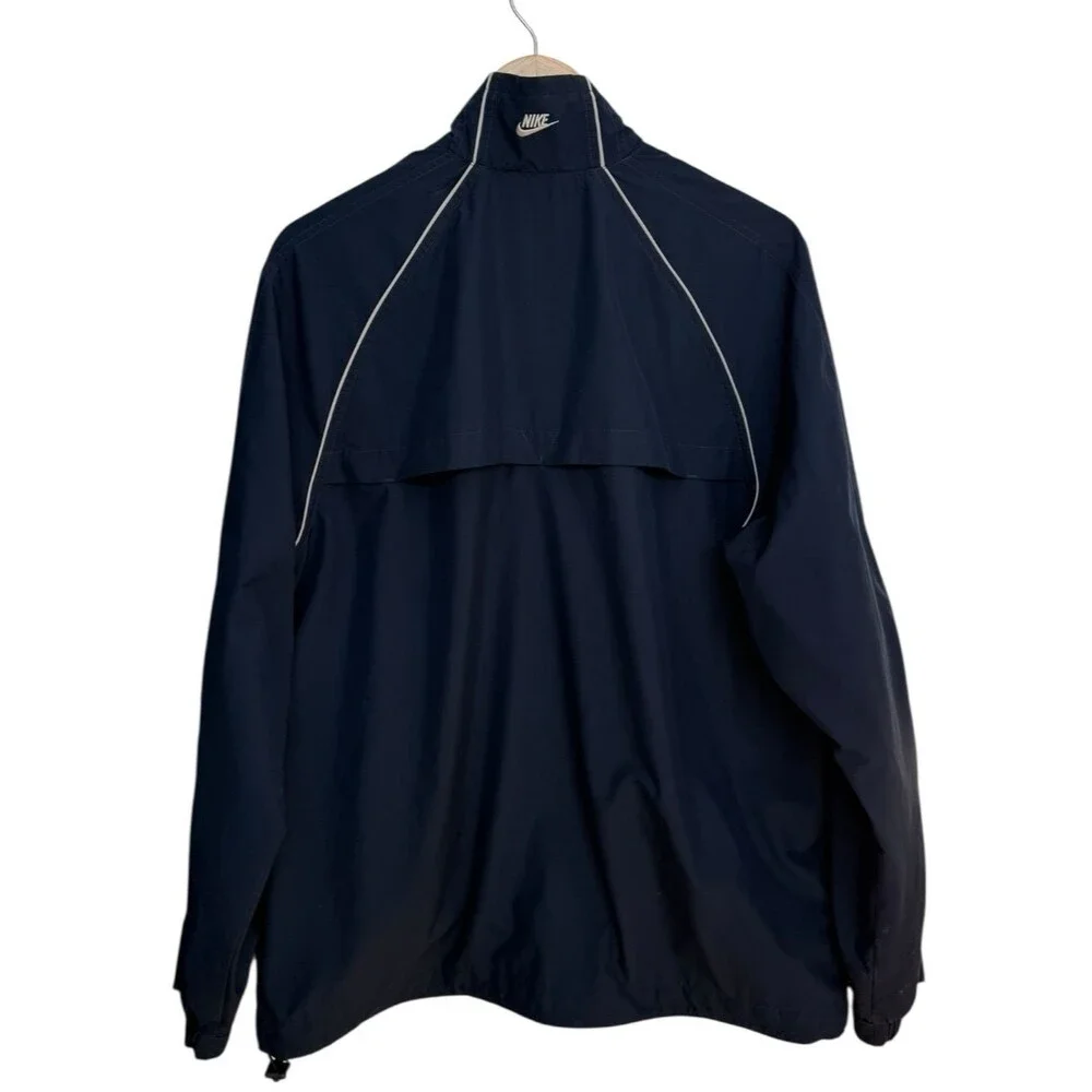 Nike Men’s Vintage Long Sleeve Navy Blue Zip Up Logo Jacket Outerwear. Large.